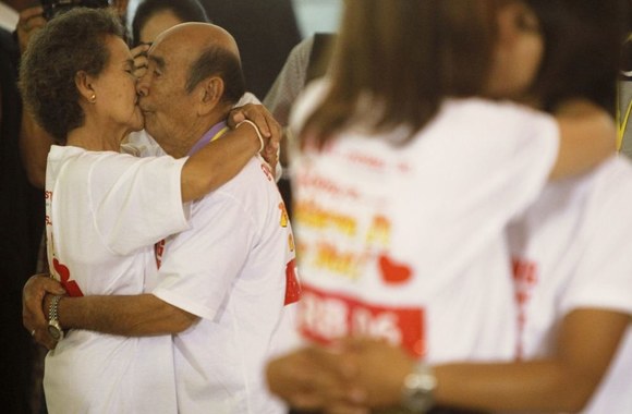 Ilgiausio bučinio konkurso dalyviai