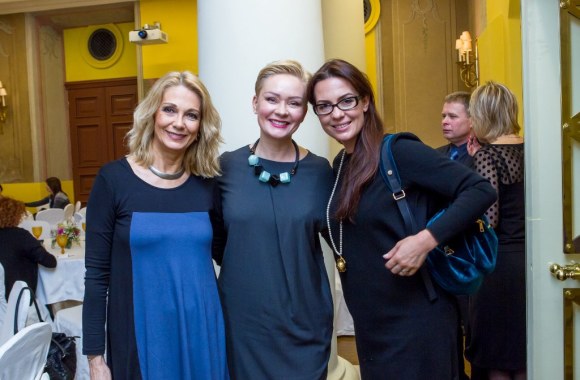 Gražina Baikštytė (kairėje)