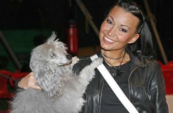 Grupės „69 danguje" dainininkė Karina Krysko Panevėžyje, „Baltijos cirko" palapinėje.