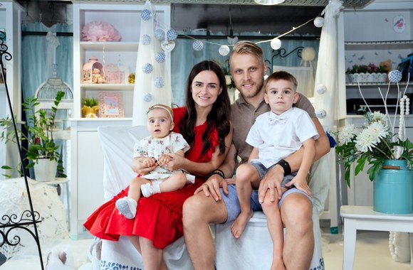 Justina ir Tadas Gaučai surengė savo vaikams gimtadienio šventę/Alinos Paurazės nuotr.