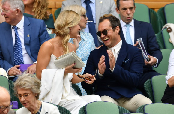 Jude'as Law ir Phillipa Coan/ Vida press nuotr.