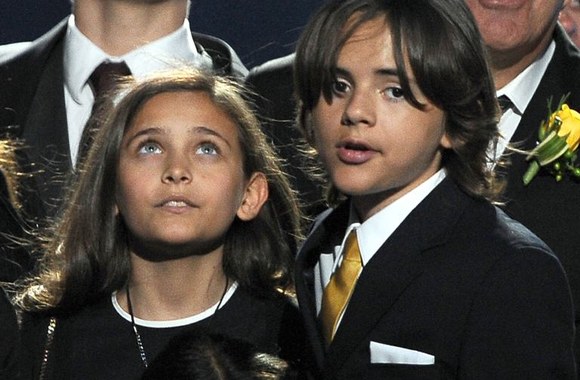 Michaelo Jacksono vaikai – Paris ir Prince'as Michaelas I.