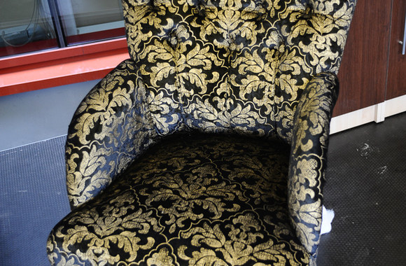 Baldų aukciono akimirka