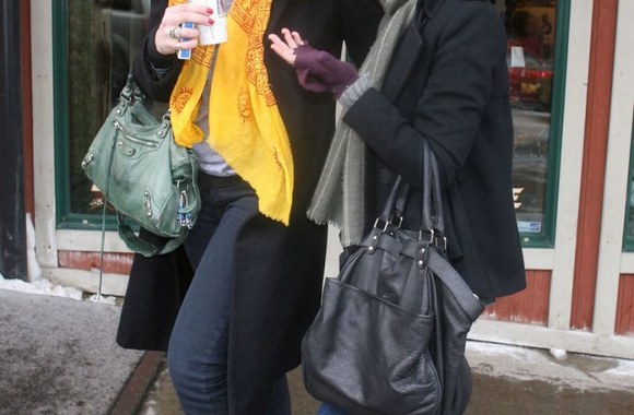 Kirsten Dunst - pasivaikščiojimas po parduotuves