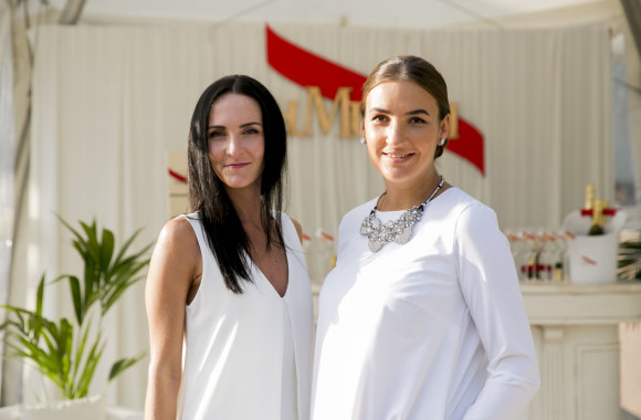 Pikniko Vilniaus centre „Diner en Blanc“  akimirka