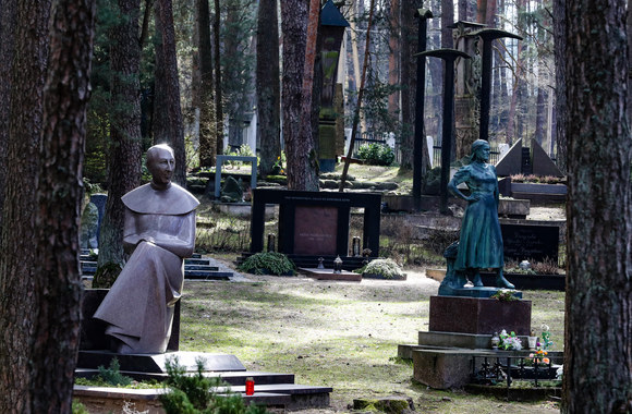 Petrašiūnų kapinių panteonas / Teodoro Biliūno „ŽMONĖS Foto“ nuotr.