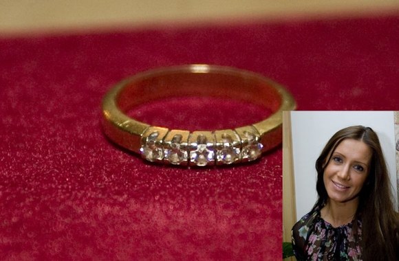 Sužadėtuvių žiedai žinomoms moterims primena romantiškiausias akimirkas