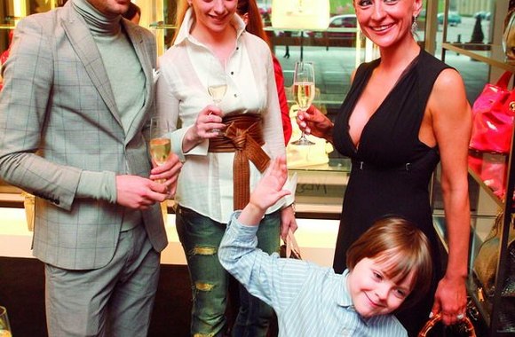 „Yves Saint Laurent“ naujausios kolekcijos pristatymas