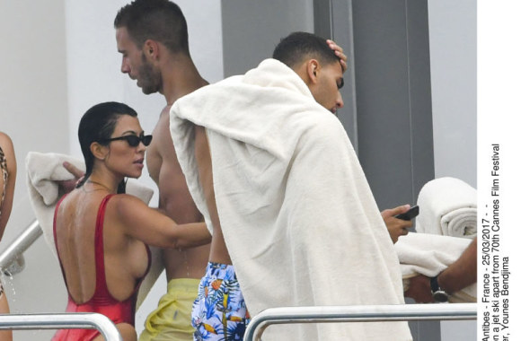 Kourtney Kardashian laiką Kanuose leido su 14 metų jaunesniu Younes'u Bendjima