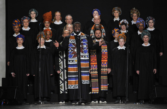 „Stella Jean“ 2016 m. rudens-žiemos kolekcijos modelis