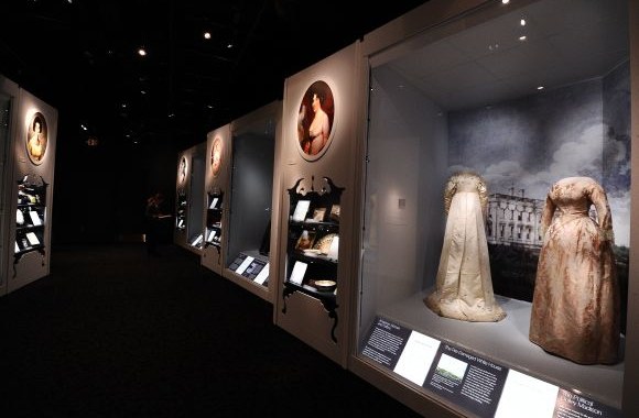 Paroda atidaryta Vašingtone, „Smithsonian“ nacionaliniame istorijos muziejuje.