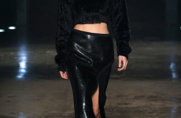 Rocco Ritchie ir Kim Turnbull atvyko į "Versace" kolekcijos pristatymą