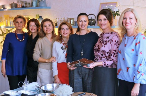 Kalėdinė dvasia Beatos Nicholson studijoje / Organizatorių nuotr.