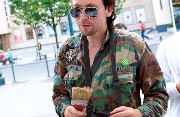 Linas Cicėnas ir Vitalijus Autukas: piešti marškinėliai 