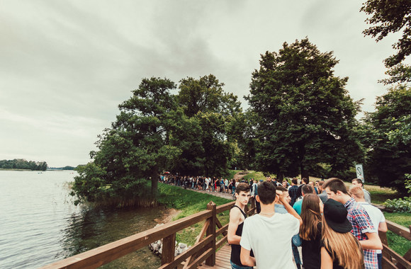 „Radistai Castle“ dalyviai šturmuoja Trakų pilį