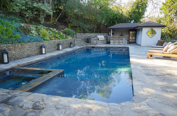 Leighton Meester namai