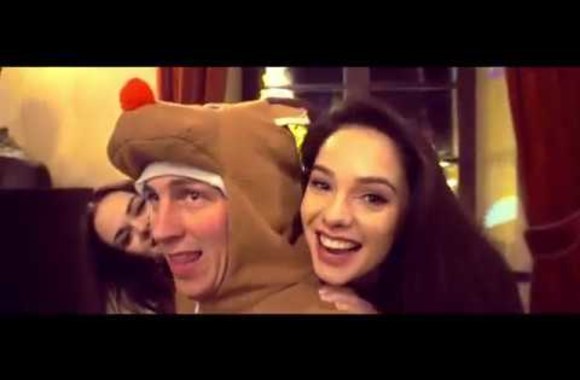 „Golden age“ vaizdo klipas „Rudolfas Raudonnosis“