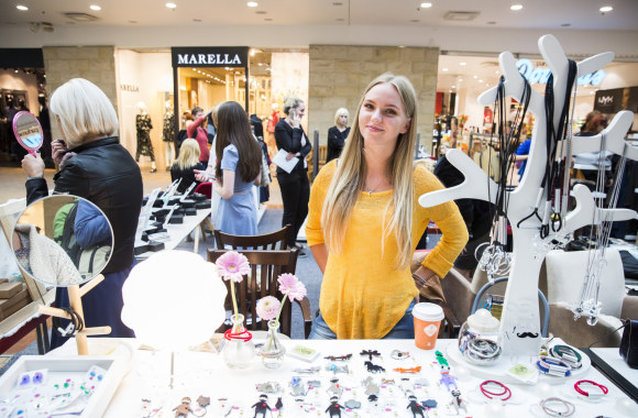 „Fashion Vilnius SHOP” galima įsigyti jaunų dizainerių kūrinių