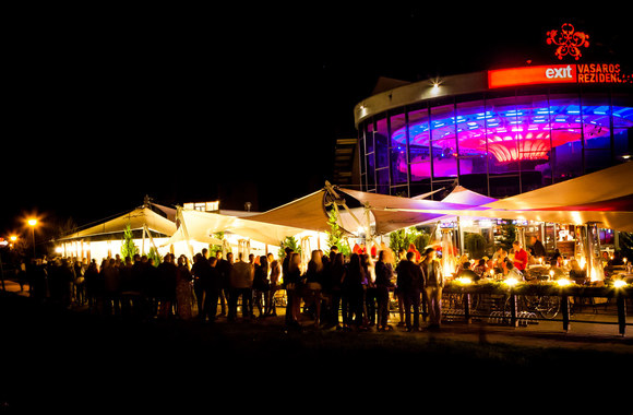 Šeštadienio linksmybės „Exit“ naktiniame klube