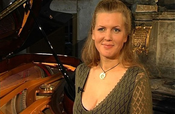 Gintarė Volungevičiūtė jachtą iškeitė į fortepijoną!