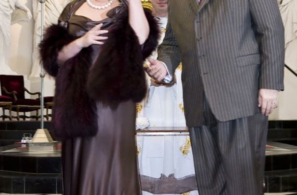 Foto naujienai: Edita Mildažytė ir Gintautas Vyšniauskas kopinėti medaus nevažiuos