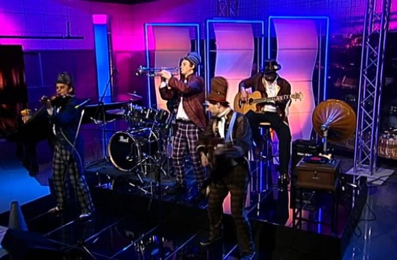 antikvariniai-kaspirovskio-dantys-atsisakau