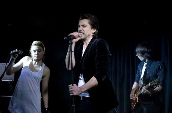 Alano Chošnau albumas – vitaminas nuo krizės 