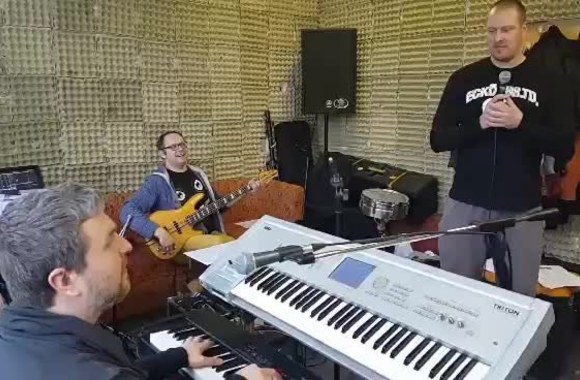 56adeac8d4e47video_56adeaab3e47d