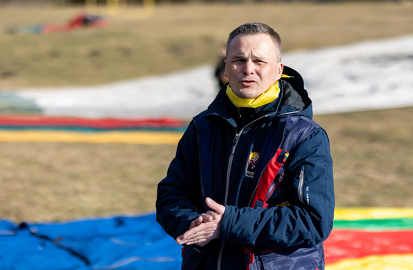 Vilniuje kilo oro balionai su Ukrainos vėliavomis / Luko Balandžio nuotr.