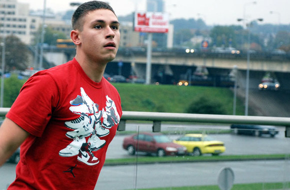 Naujokas „Muzikos akademijoje“: dainuojantis krepšininkas kibins merginas