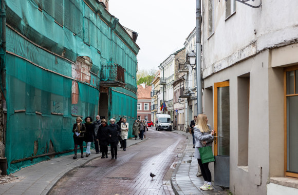 Vilniuje atidengti atminimo akmenys / Pauliaus Peleckio nuotr.