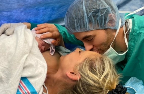 Ana Kurnikova ir Enrique Iglesias / Asmeninio albumo nuotrauka