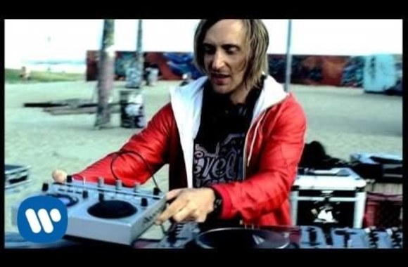david-guetta-feat-kelly-rowland-when-love-takes-over-official-video