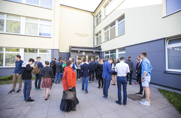 Lietuvių kalbos ir literatūros brandos egzaminas Žirmūnų gimnazijoje