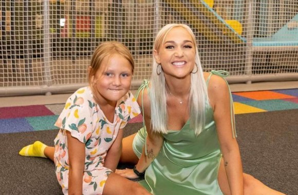 Indrė Stonkuvienė su dukra Cecilija / Dariaus Skučio nuotr.