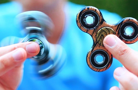 pro-fidget-spinner-tricks-very-cool