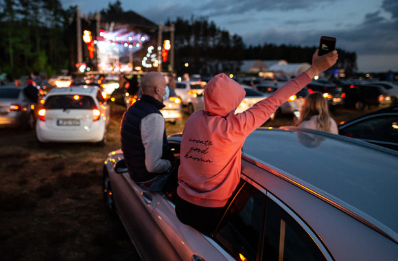Vido Bareikio koncertas Paluknio aerodrome/ Nendrės Žilinskaitės nuotr.