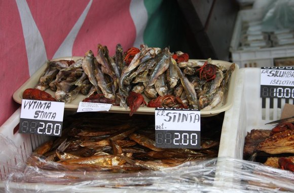 Į Palangą plūdo stintų mėgėjai