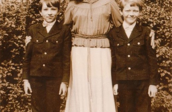 Juozas Liesis (dešinėje) su pirmąja mokytoja Nijole Špečkauskiene