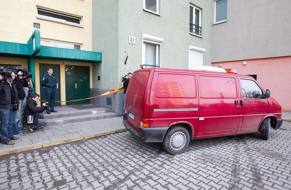 Stop juosta aptverta laiptinė, kurioje gyveno Vytautas Šapranauskas