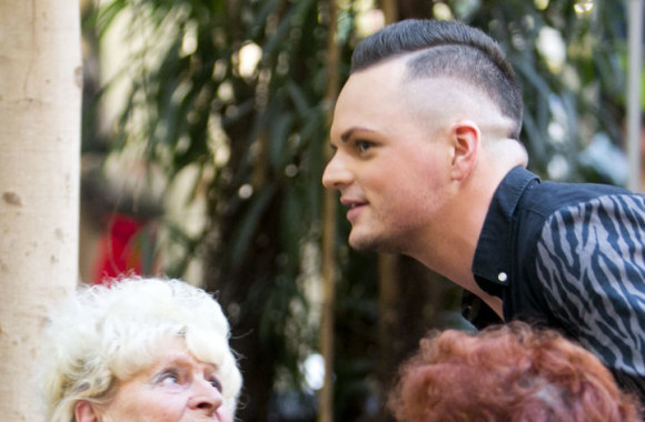 Ruslanas Kirilkinas su močiute Zina