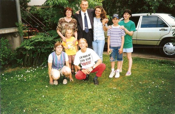 Gytis Ivanauskas (tupi) su giminaičiais