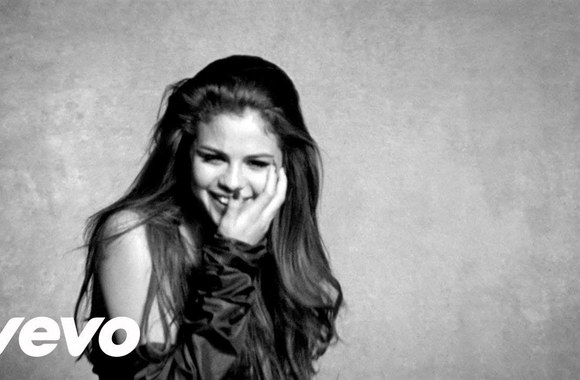 selena-gomez-kill-em-with-kindness