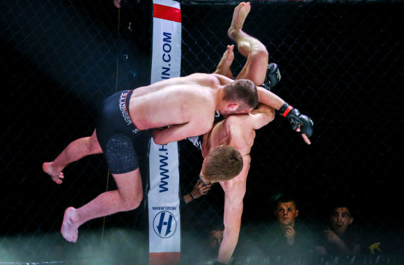 MMA kovos narve „King of the cage 003“ Lietuva-Amerika tarptautinis kasmetinis turnyras