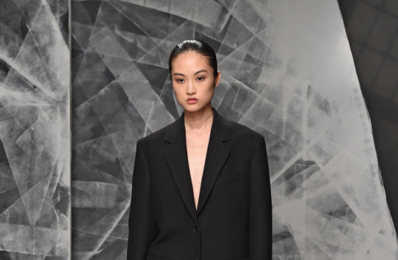 „Jill Sander“ 2016 m. rudens-žiemos kolekcijos modelis