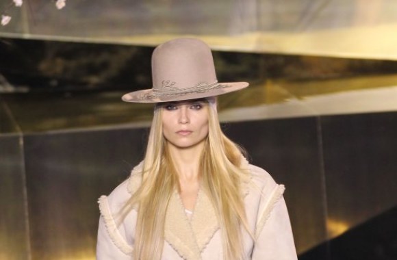 „H&M“ 2016 m. rudens-žiemos kolekcijos modelis