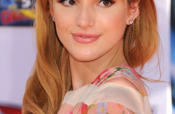 Bella Thorne švenčia 16-ąjį gimtadienį