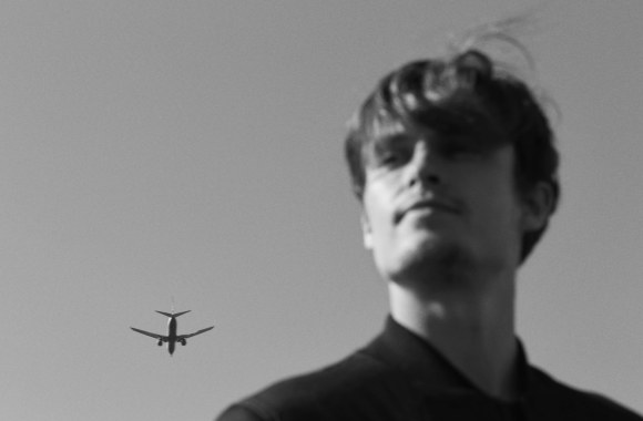 „PANDO“ ir dizainerio Giedriaus Paulausko kolekcija „Ikaras“