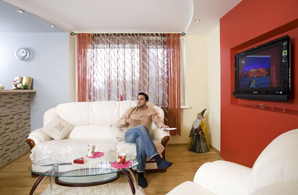 Radži Aleksandrovičius. Nauji namai 