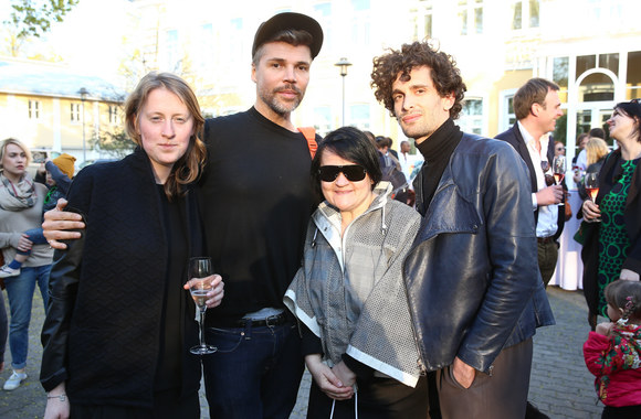 Juozas Statkevičius ir Dalia Ibelhauptaitė (centre)